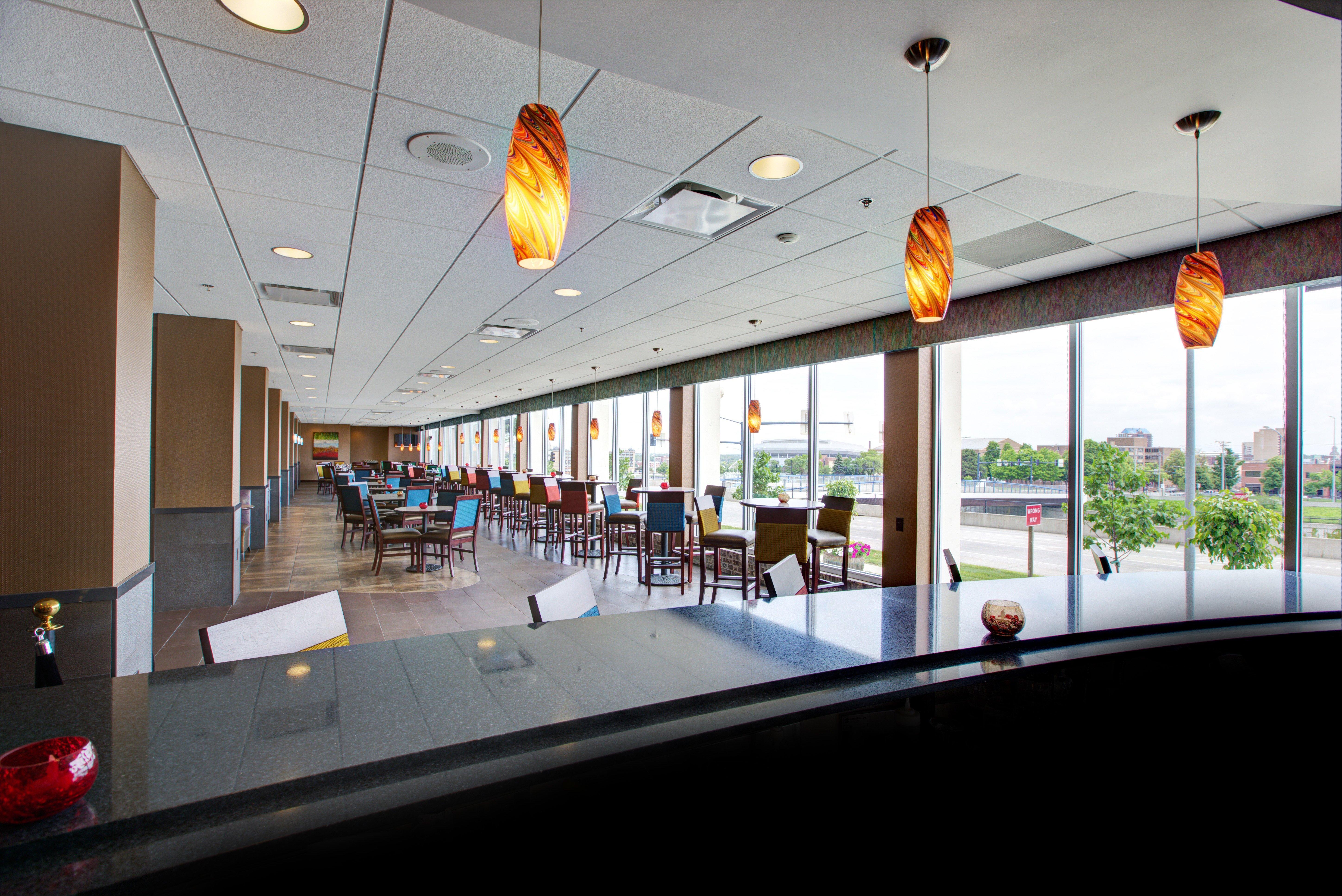 Holiday Inn Des Moines-Downtown-Mercy Campus By Ihg Exterior foto